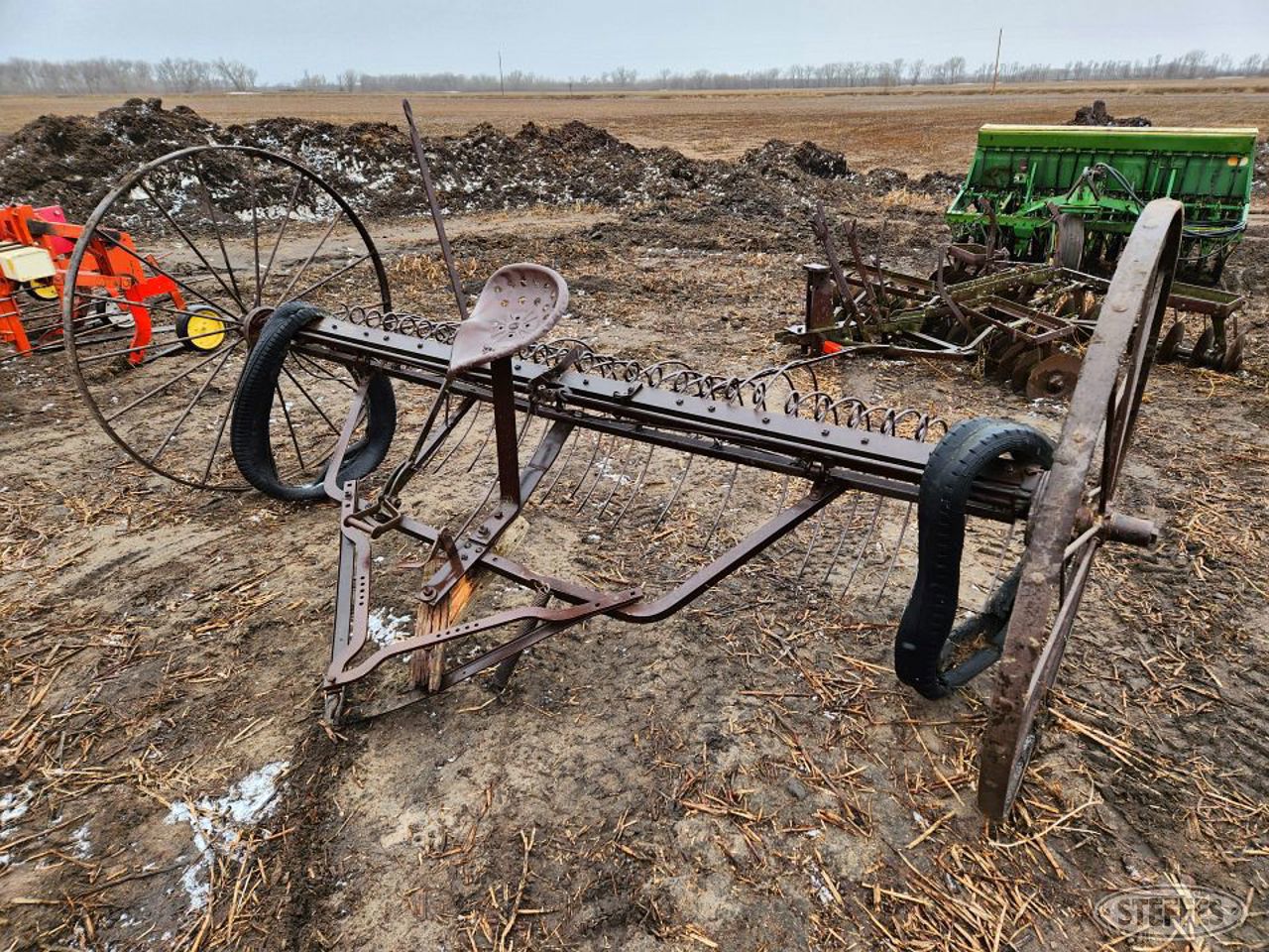 Antique dump rake